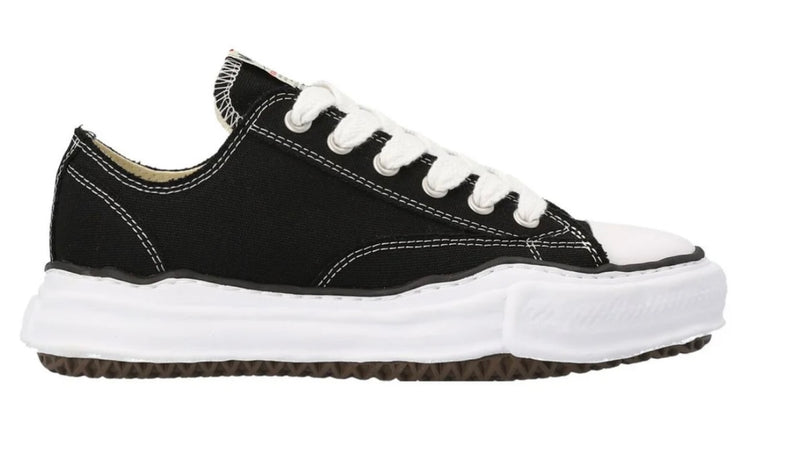 Maison Mihara Yasuhiro
Black Peterson Low-Top Sneakers