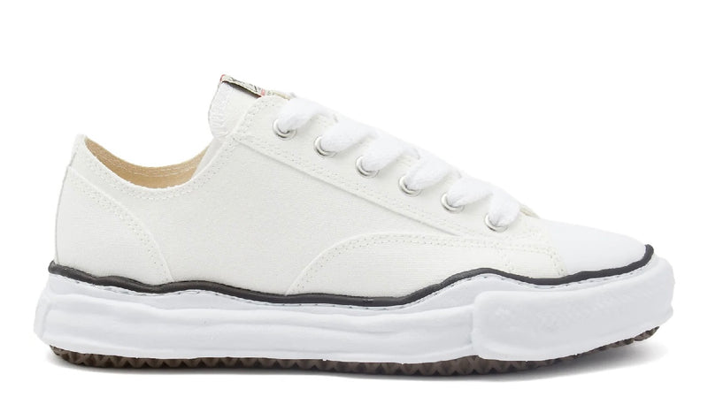 MAISON MIHARA YASUHIRO PETERSON ORIGINAL SOLE CANVAS LOW SNEAKER
White